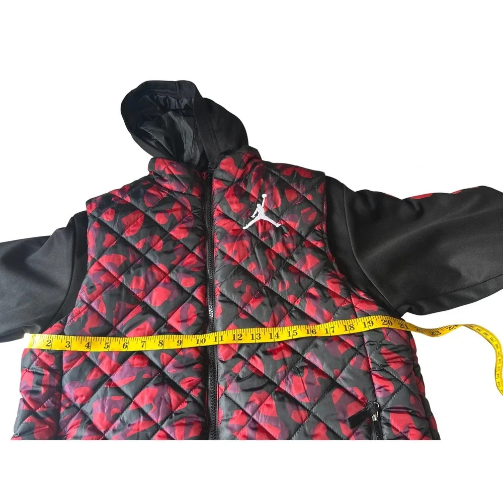 Jordan Kids Quilted Hooded Jacket‎ Red Black Floral Print Logo Size XL